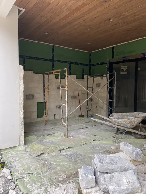 Model Home: Construction photo 9